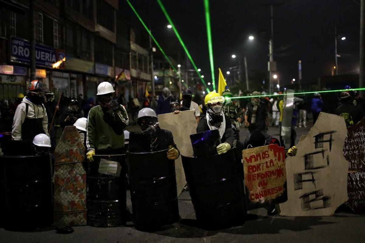 S.O.S. Colombia I Tertulia Cultural La Gruta Neiva Colombia