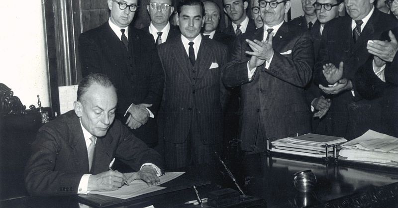 La Colombia del Siglo XX Tertulia Cultural La Gruta Neiva Colombia