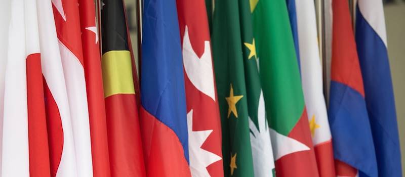 PORQUÉ LA REGION SURCOLOMBIANA DEBE MIRAR HACIA ASIA PACIFICO Tertulia Cultural La Gruta Neiva Colombia