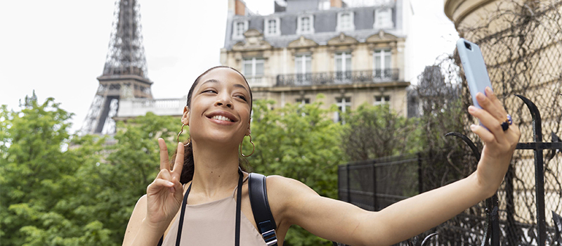PARÍS, LA CIUDAD PARA IR Y VOLVER  Tertulia Cultural La Gruta Neiva Colombia